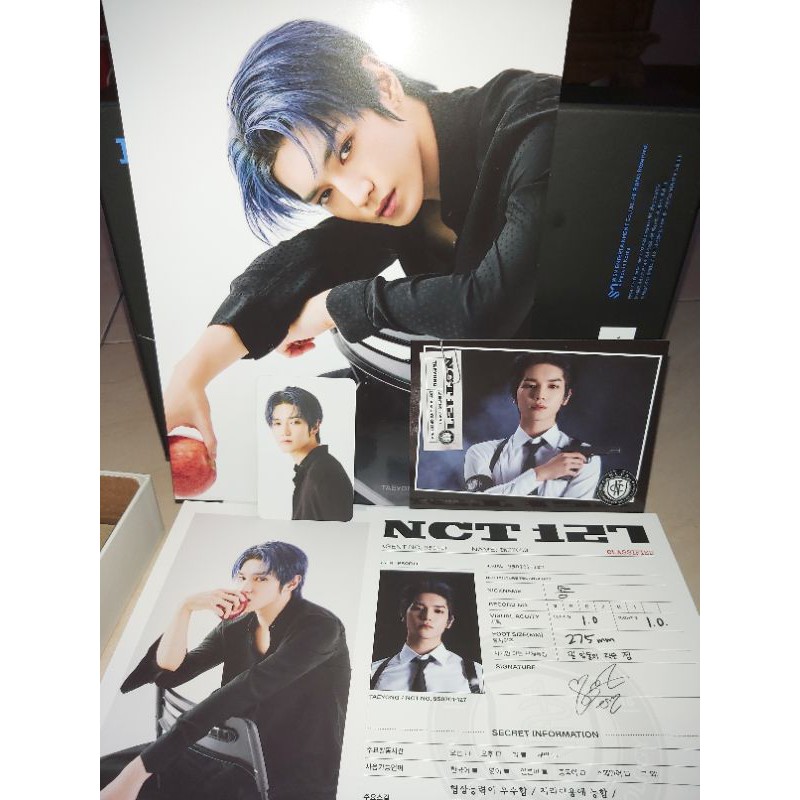 PC TAEYONG + SET SEASON GREETINGS 2021 KTOWN