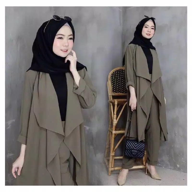 SET LIVIOR 2IN1 /STELAN BAJU DAN CELANA /BIG DISC