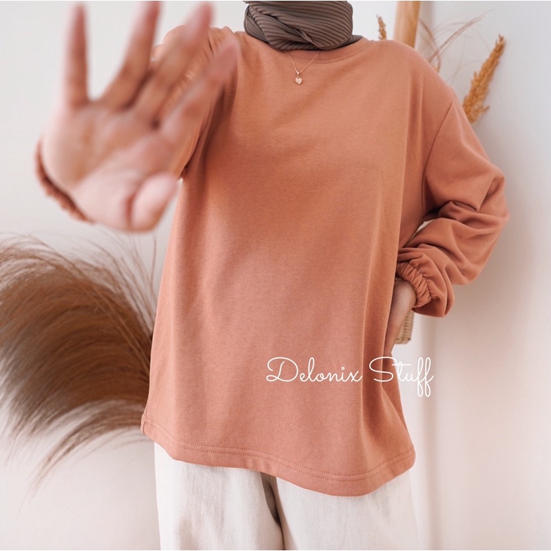 DELONIX | Velensia top