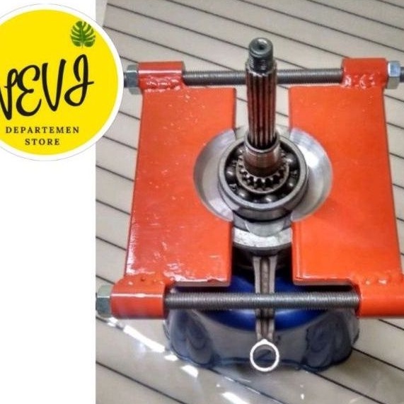 Treker Bearing Kruk As Universal TREKER KRUK AS MESIN