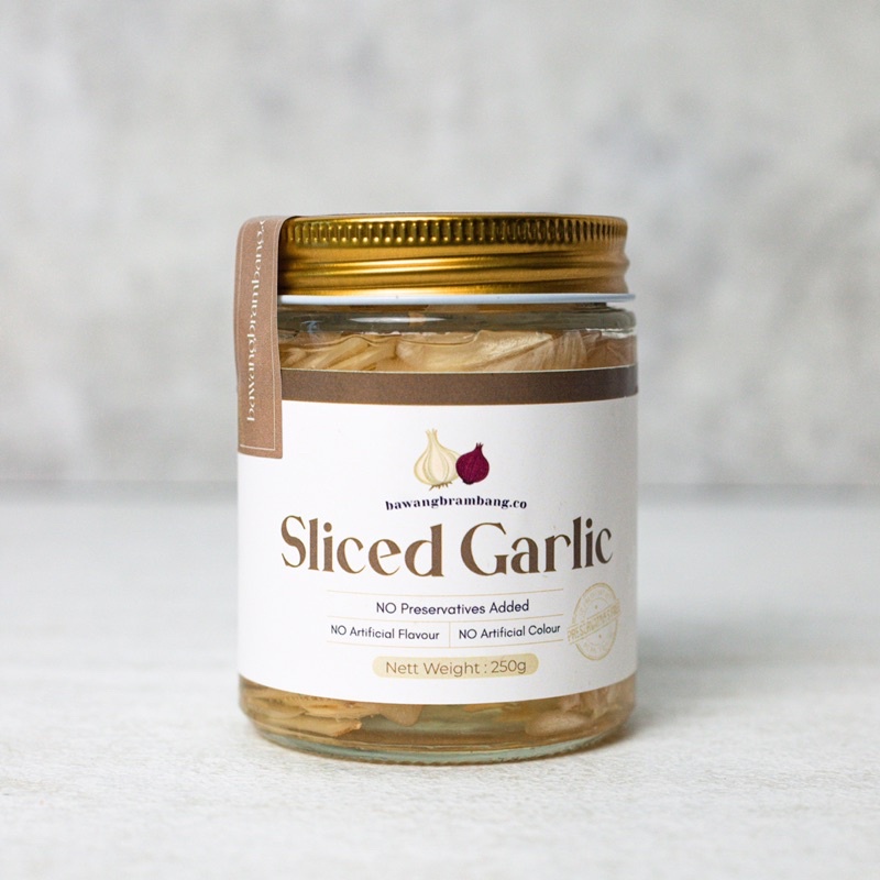 

Bawang Putih Iris Dalam Minyak - Sliced Garlic in Oil (250gr)