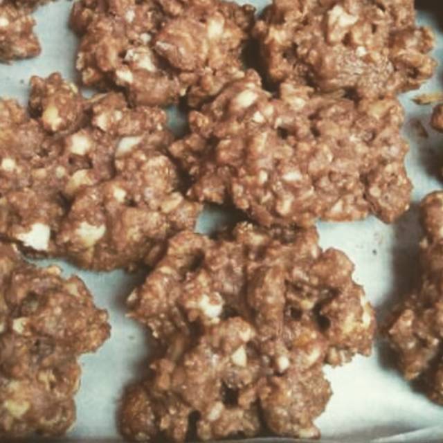 

kuker kacang coklat