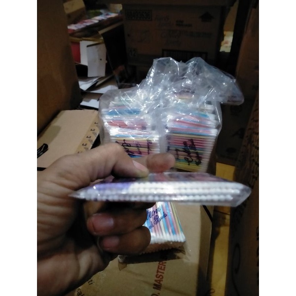 cotton bud untuk anak/bayi, kualitas baik,per pcs.