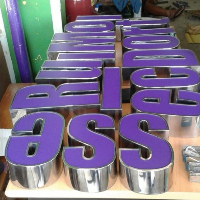 Huruf Timbul Letter Box depan akrilik Samping Stainless / Galvanis