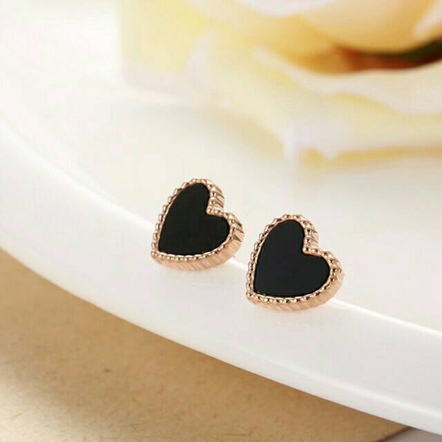 GG Anting Tusuk Hati Titanium#AT-140