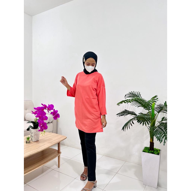 Basic Oversized Top Kaos Polos NonBusui Hijab Friendly