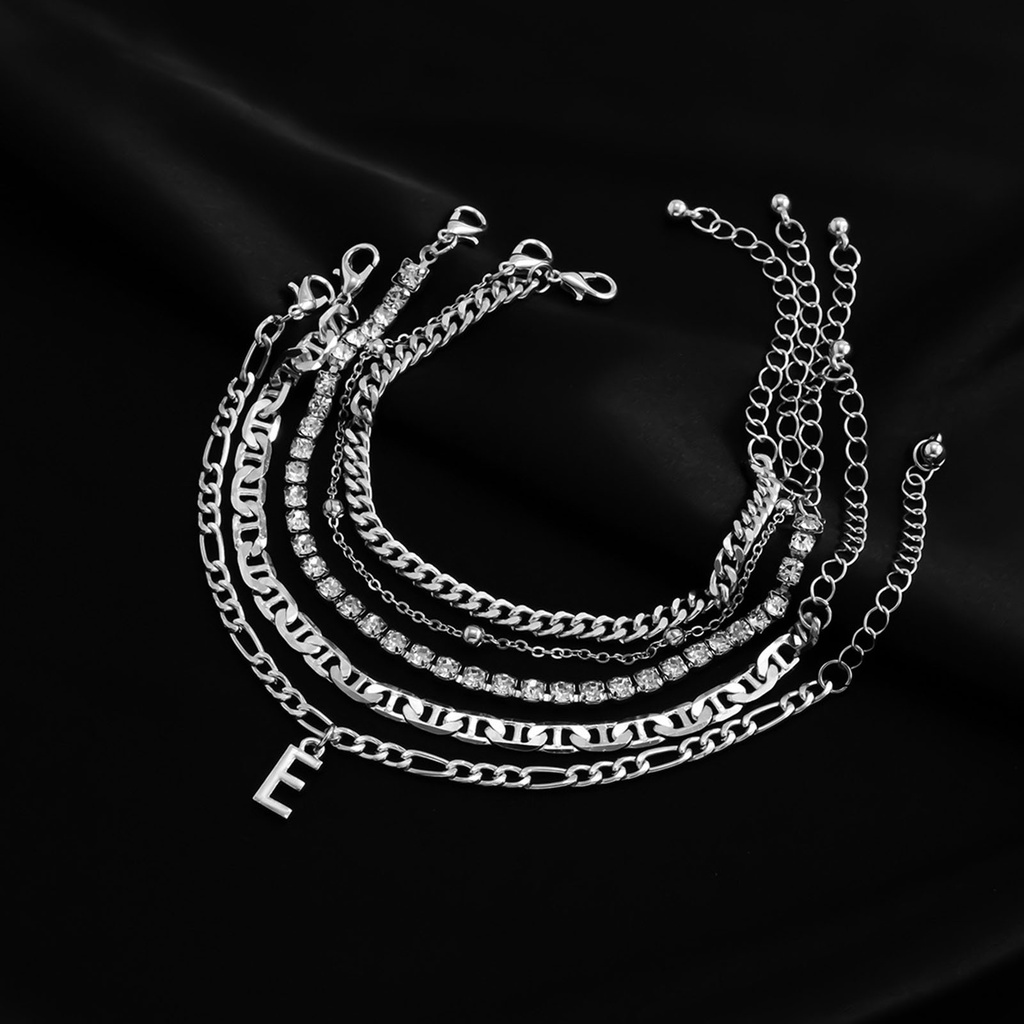 Hu Hu Hu Hu Hu Alat Bantu Pasang Kacamata♡ 5pcs / Set Gelang Rantai Multilayer Adjustable Dengan Liontin Huruf Aksen Berlian Imitasi Untuk Wanita