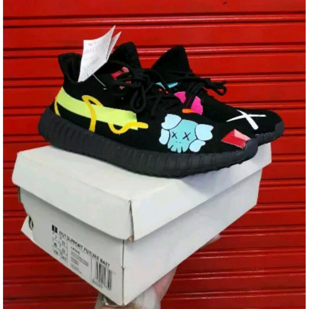 HOT PROMO  SNEAKERS ADIDAS YEZZY BOOT 350 V2 X KAWS PREMIUM GUALITY FESHION PRIA
