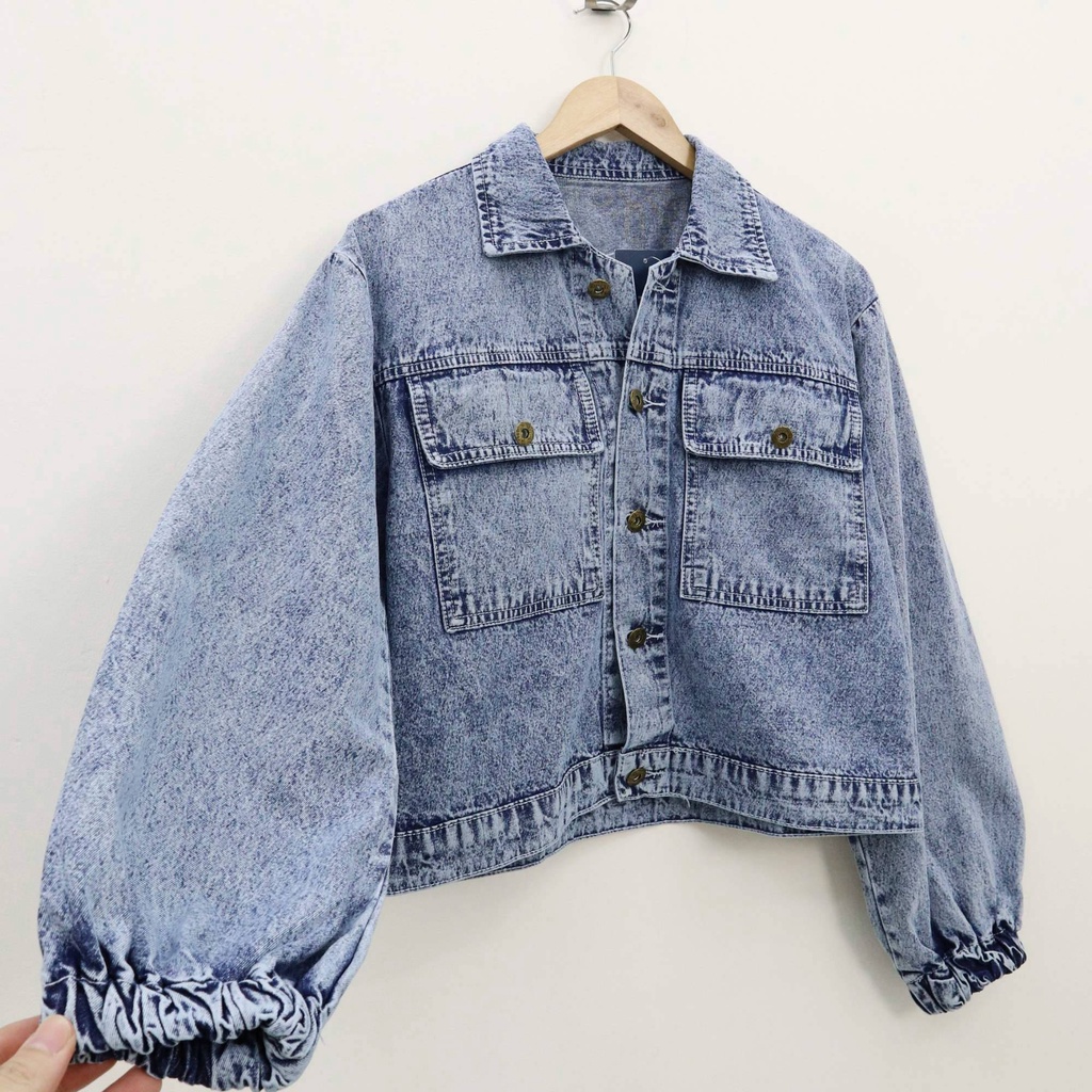 Jaket wanita terbaru / jaket wanita kekinian / jaket jeans wanita / jaket jeans wanita kekinian / jaket jeans wanita kekinian / jacket wanita / jacket wanita kekinian