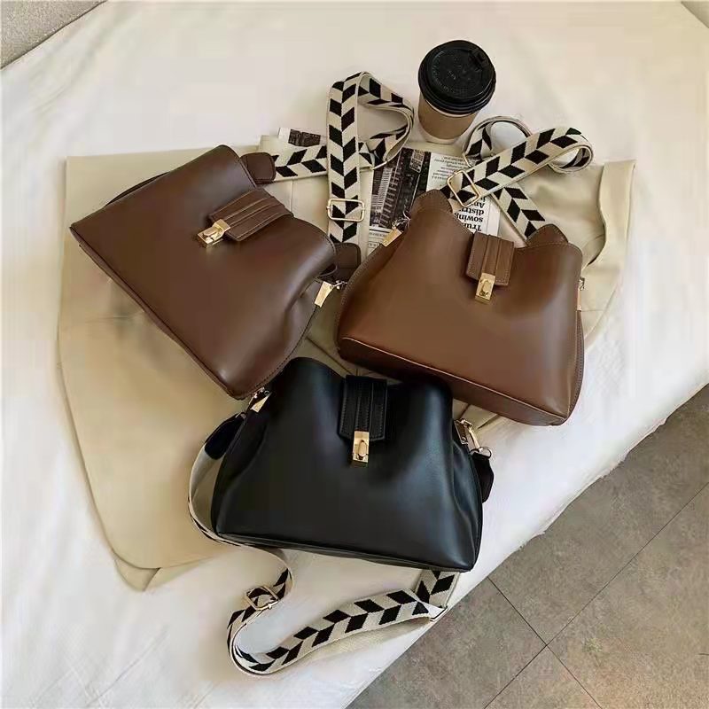 BJ43150 - BLACK/BROWN/COFFEE - TAS SLEMPANG TERMURAH WANITA FASHION IMPORT MODIS ELEGAN TERMURAH TERLARIS TERBARU BAGSTORE JAKARTA TAS BATAM BQ3150 LT1932 CR7549 GT1893 JT5385 EL5486 ZC2800