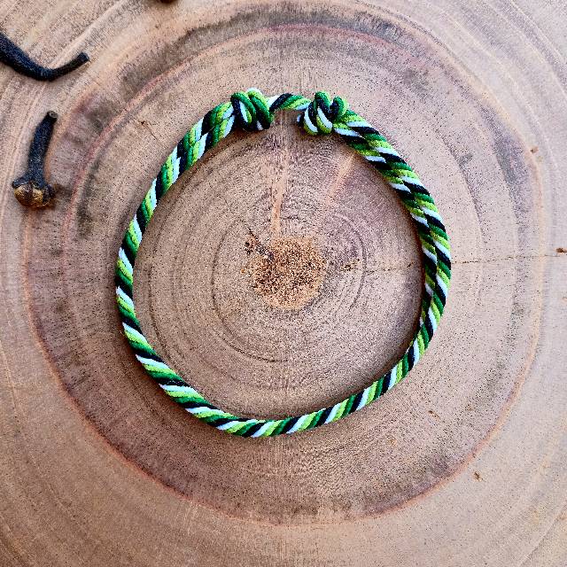 Green Savory Regae Bracelet /  Sassy Bracelet / Gelang Tangan Hijau / Gelang Tali Simple / Craftdewata