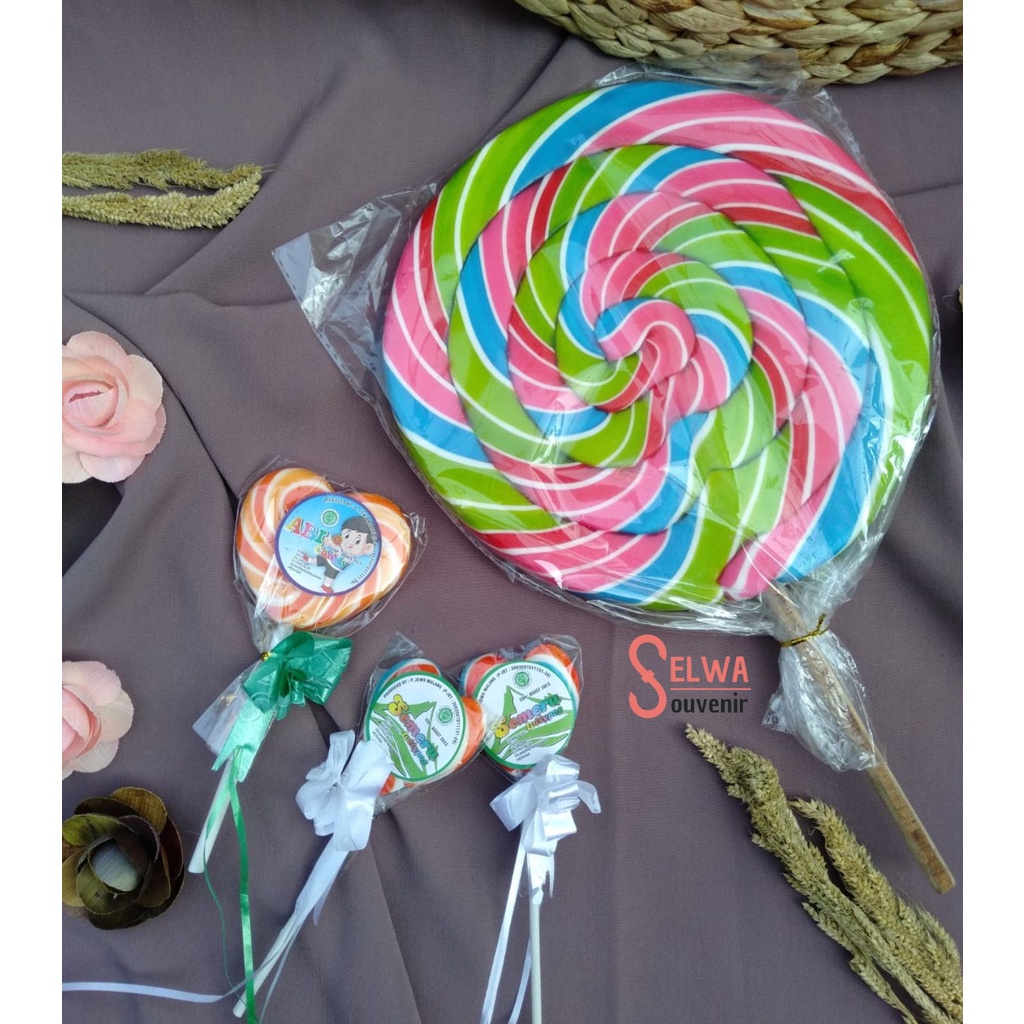 

Permen Lollipop Jumbo 22 cm Untuk Souvenir/Hadiah Aman dan BPOM