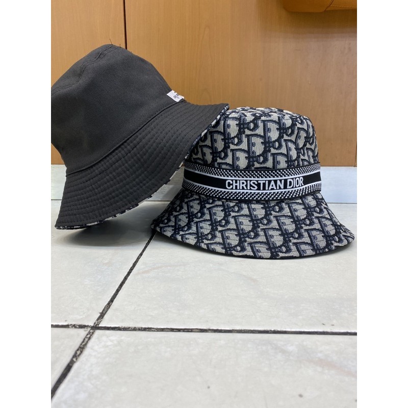 Topi Dior Bucket Kanvas Bordir Bisa Bolak Balik Import