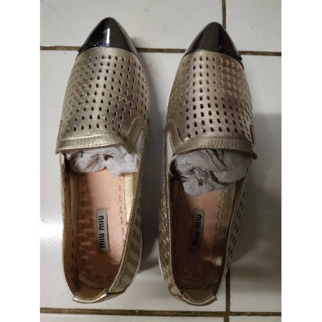 Preloved Sepatu MIU MIU size 39 nego tipis
