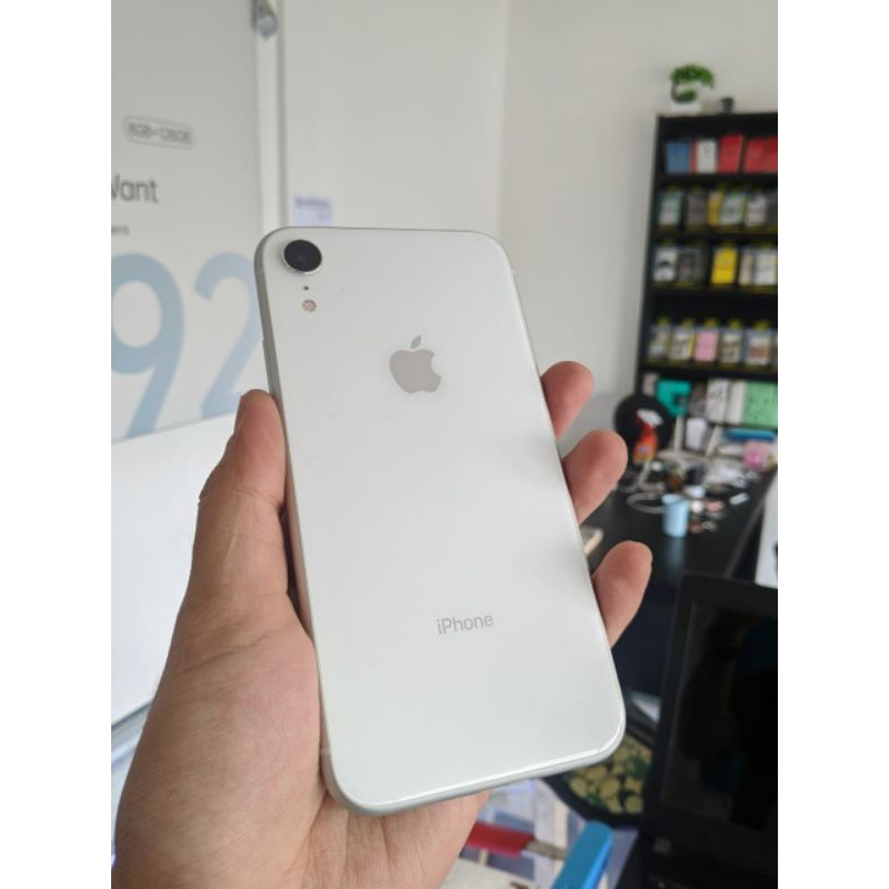 iphone Xr white 128gb