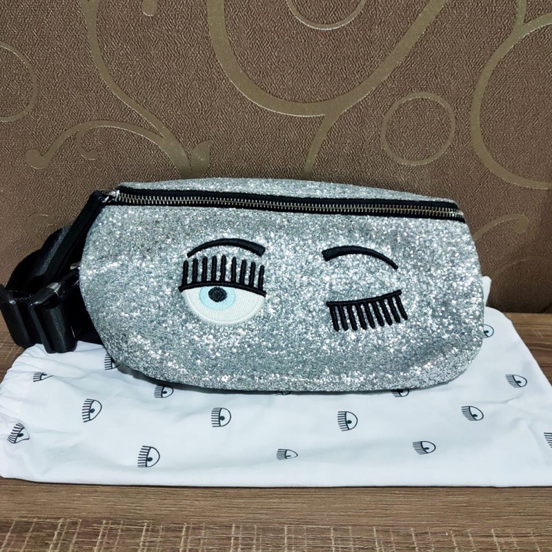 preloved chiara ferragni bumbbag silver