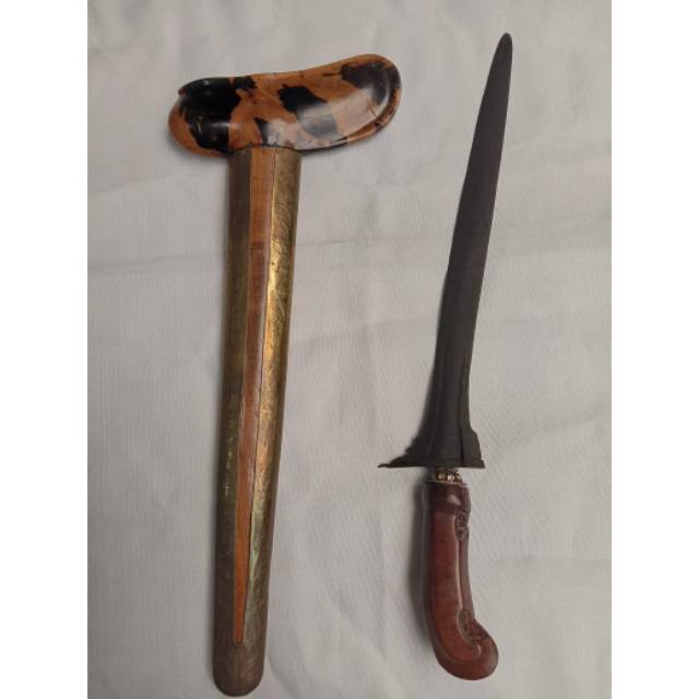 Keris Patrem Bakinang Pamor Keleng