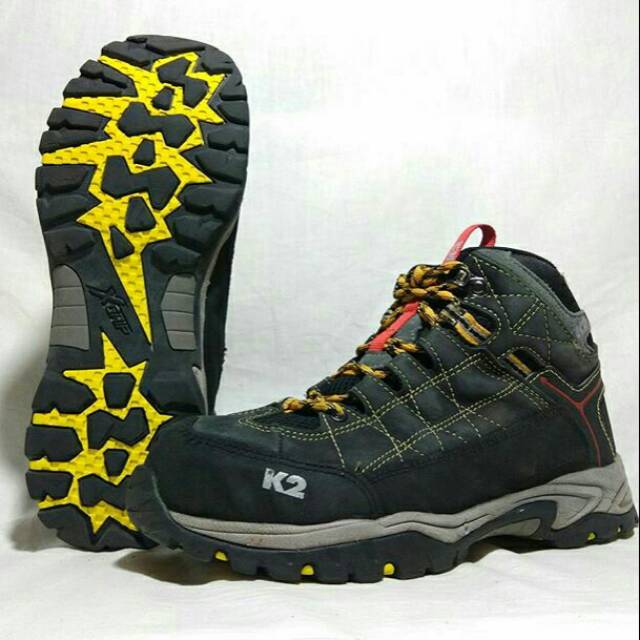Sepatu outdoor trekking K2