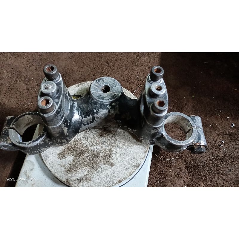 segitiga atas T Suzuki TRS