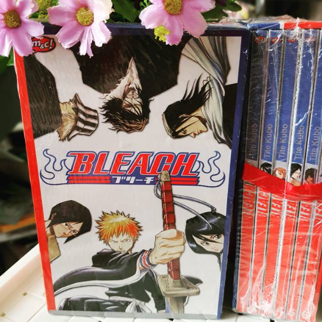 komik seri: bleach 1 kotak isi 6