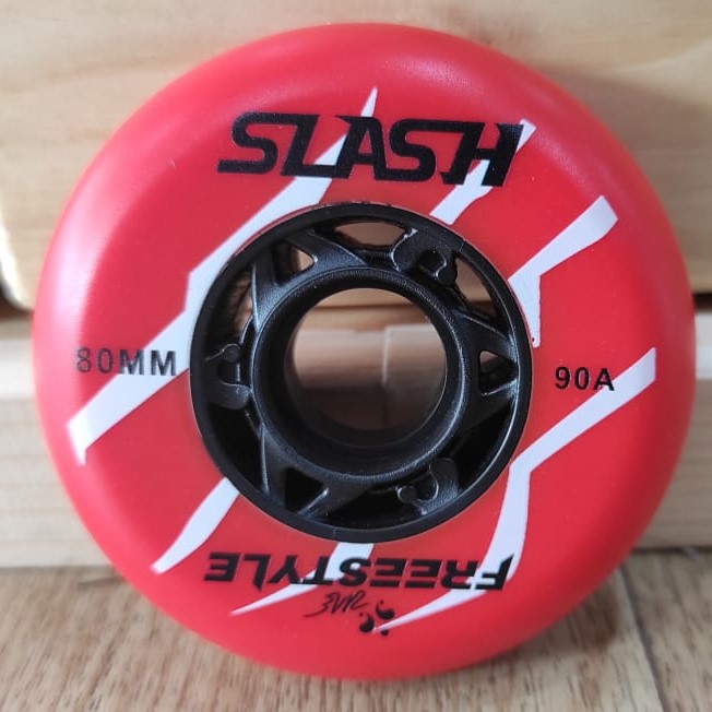 Roda Sepatu Roda Freestyle Slash merah