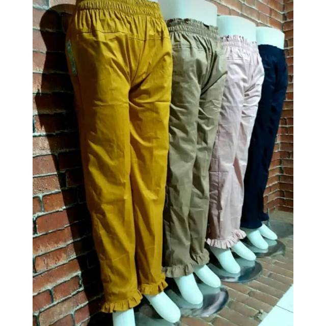 Celana Katun Street Model Rempel Bawah kaki