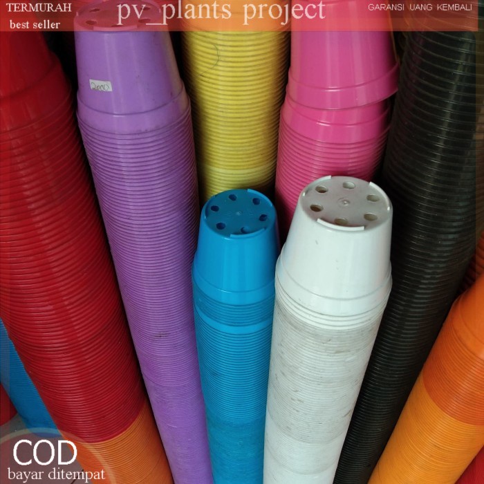 pot plastik warna warni 10cm