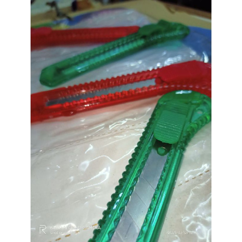 

PISAU CUTTER PLASTIK MURAH