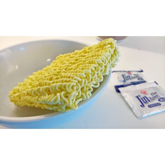 

impor-mie- ottogi jin ramen mild / mie instan kuah korea (non halal) -mie-impor.