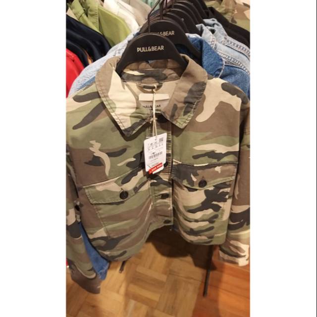 Jaket pull&bear new ori with tag, belum pernah d pakai harga beli 559000 size S