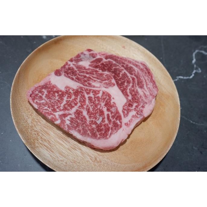 

PREMIUM WAGYU RIBEYE BEEF STEAK MB 8 - 9 DFGH5136