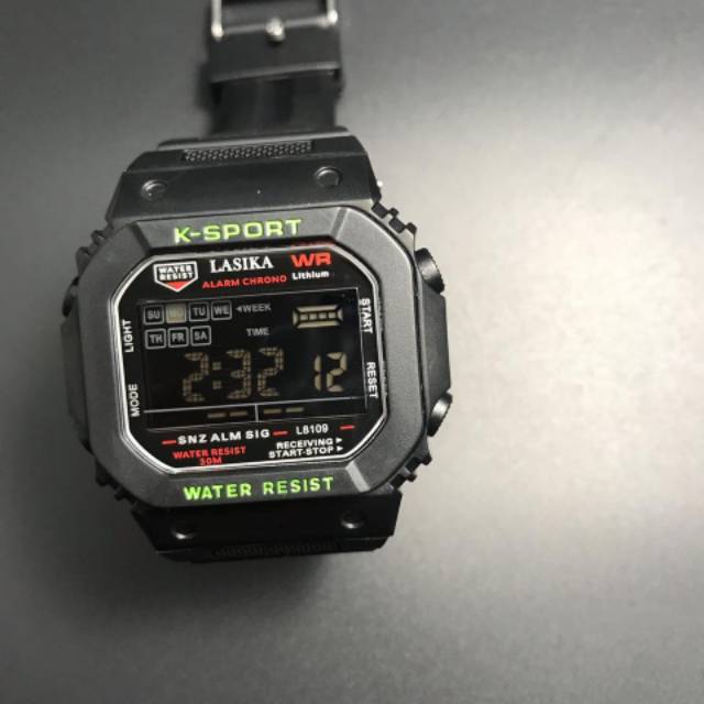 Jam tangan digital segi Sporty water Resist merk Lasika 8109