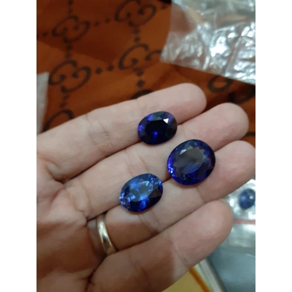 Batu permata Blue safir Bangkok