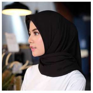 Hijab Segi Empat / Jilbab Segi Empat / Kerudung Segi Empat Polos - Hitam