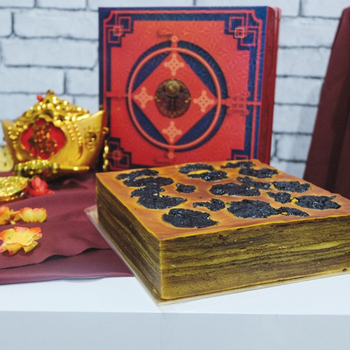 

Kue Lapis Full Wisman Hampers Imlek Chinese New Year Sincia Parcel Kue - Premium Plum