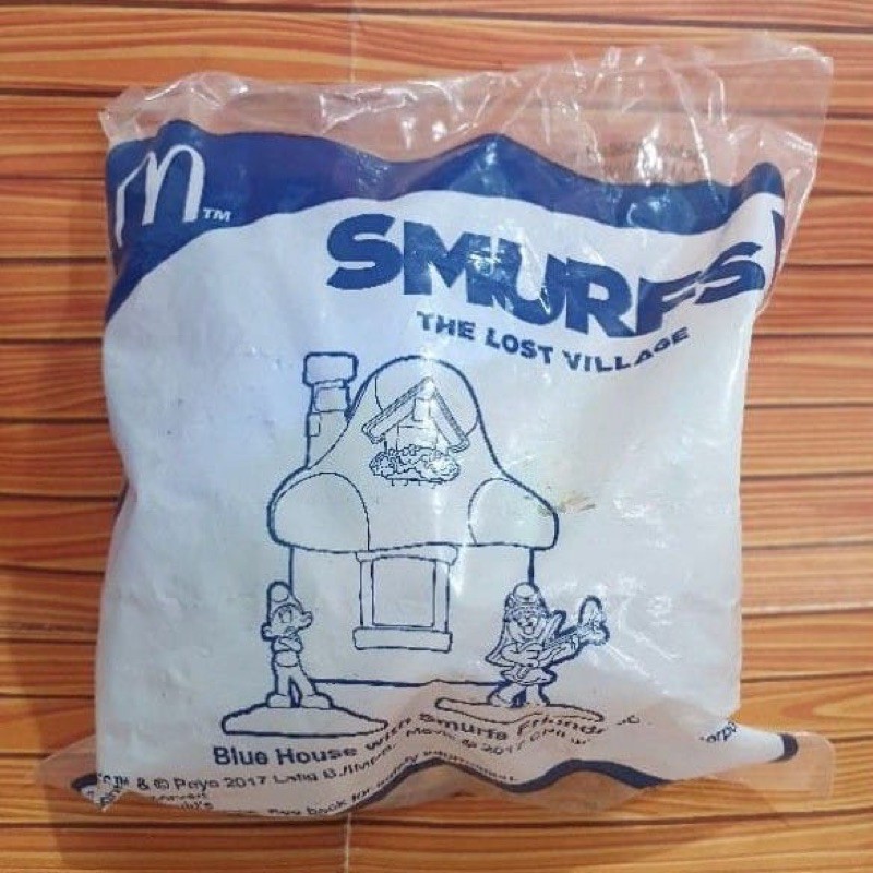 Mainan anak toys happy meal mcd Smurf The lost village Blue House