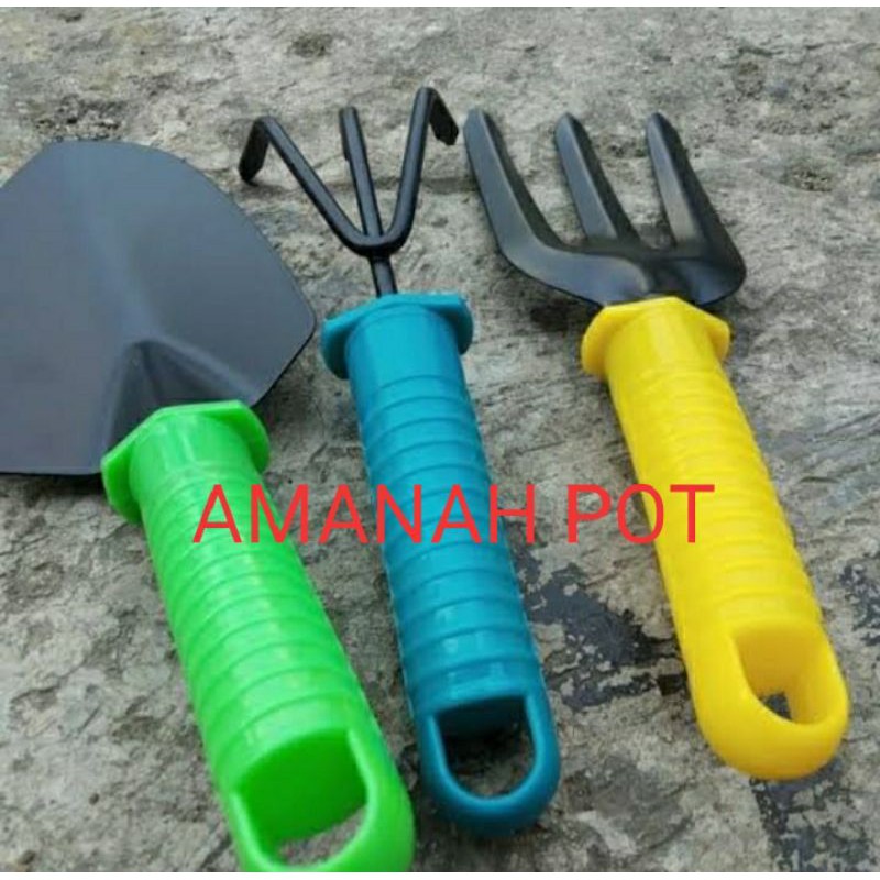 SEKOP BESI - GARPU TANAH - GARUKAN TANAH