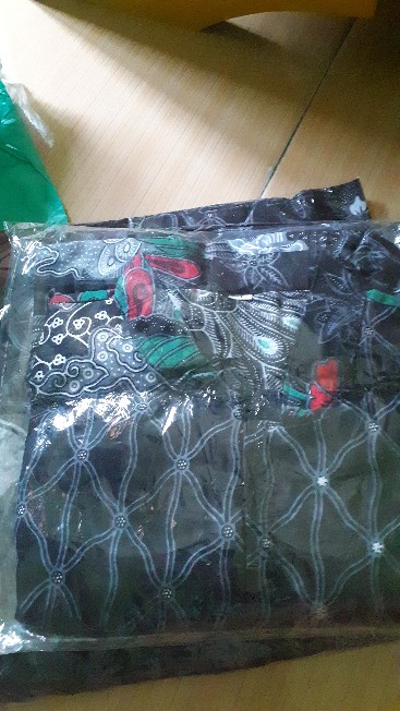 Batik Couple Keluarga Sania Ruffle Ori Ndoro Jowi Dnt Motif Rembulan Abu