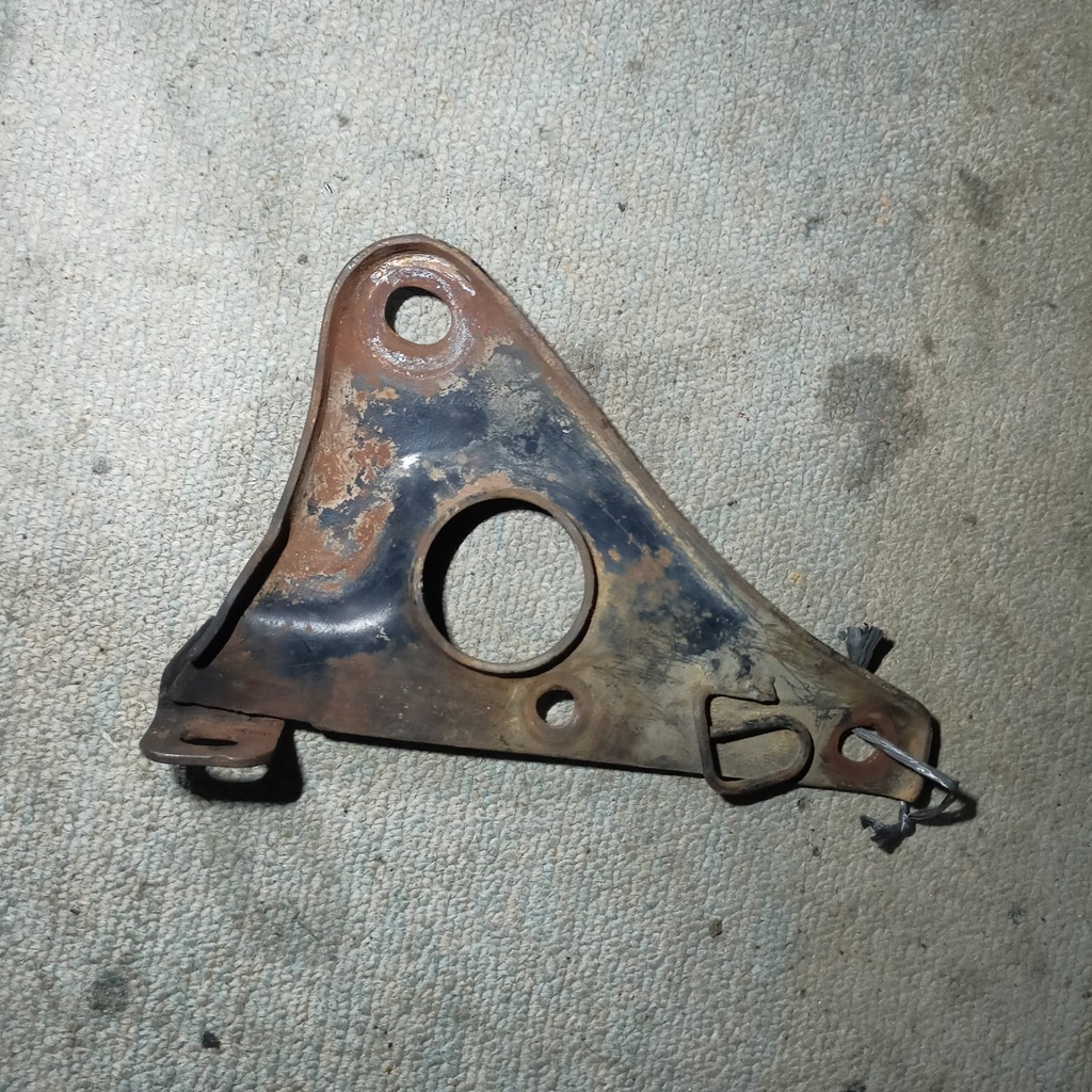 Breket knalpot plat besi penahan knalpot honda GL 100 GL 125 original