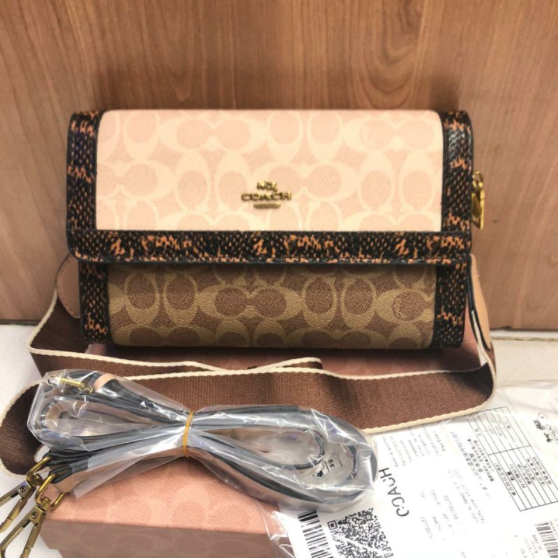 

New produk Set Dengan Dus kokoh lengkap Coach Double Strap