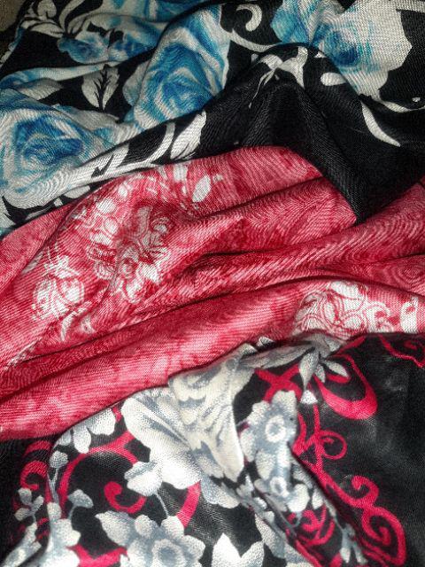 Setelan Celana Pendek Batik Wanita