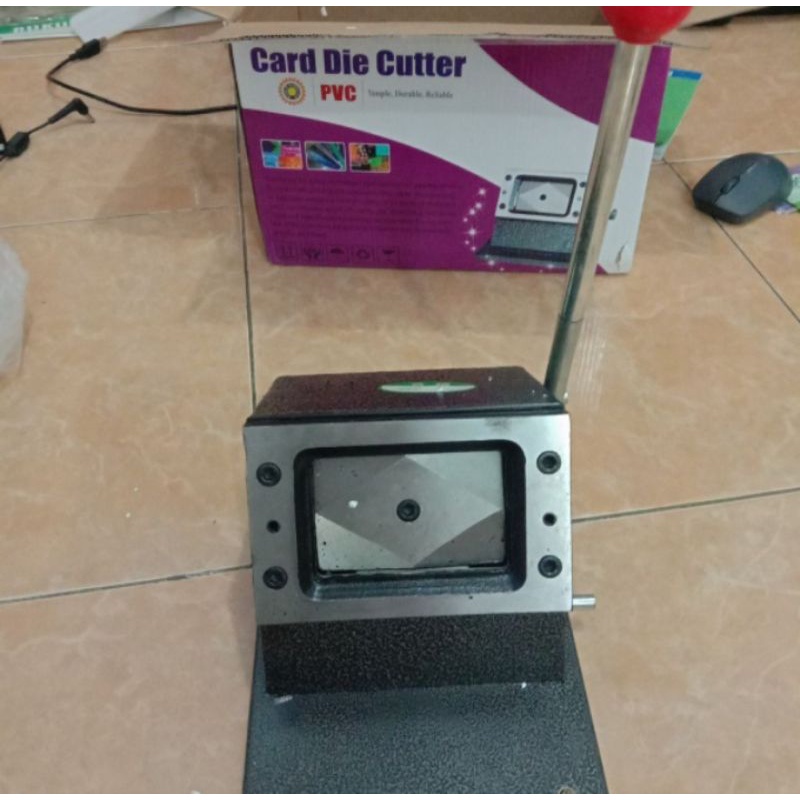 

Plong ID Card/Mesin Pemotong ID Card/PVC Cut Cutter