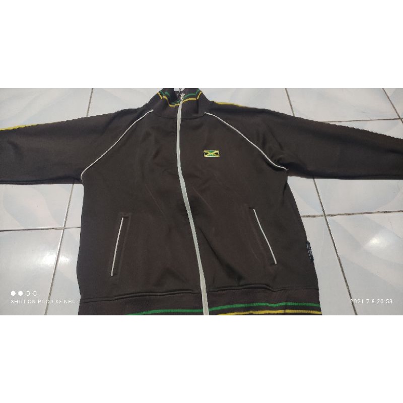 Tracktop Jamaica By : Power To The People