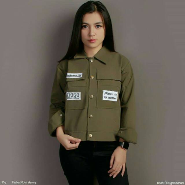 Jaket parka Note crop/wanita