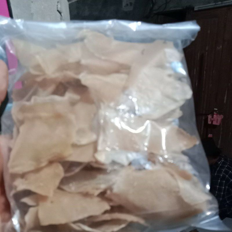 

krupuk bawang mentah 1/4 kg 6000