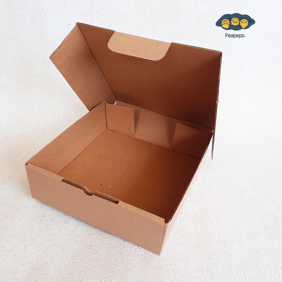 

[PROMO ZAG37] Kotak Kado Gift Box Hadiah Ulang Tahun Bungkus Birthday Hampers Model Kardus Corrugated Pita dan Kartu Ucapan Cowok Cewek Bungkusan Terkini