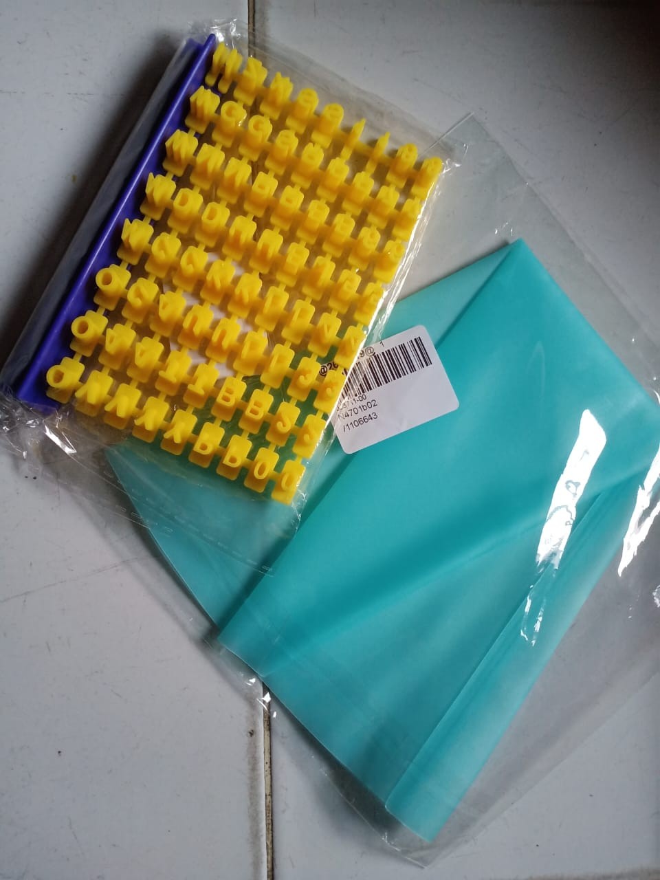 Cetakan Fondant Kue/biskuit Bentuk Alfabet & Angka