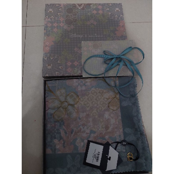 Buttonscarves Disney The Dream Park Series New XL