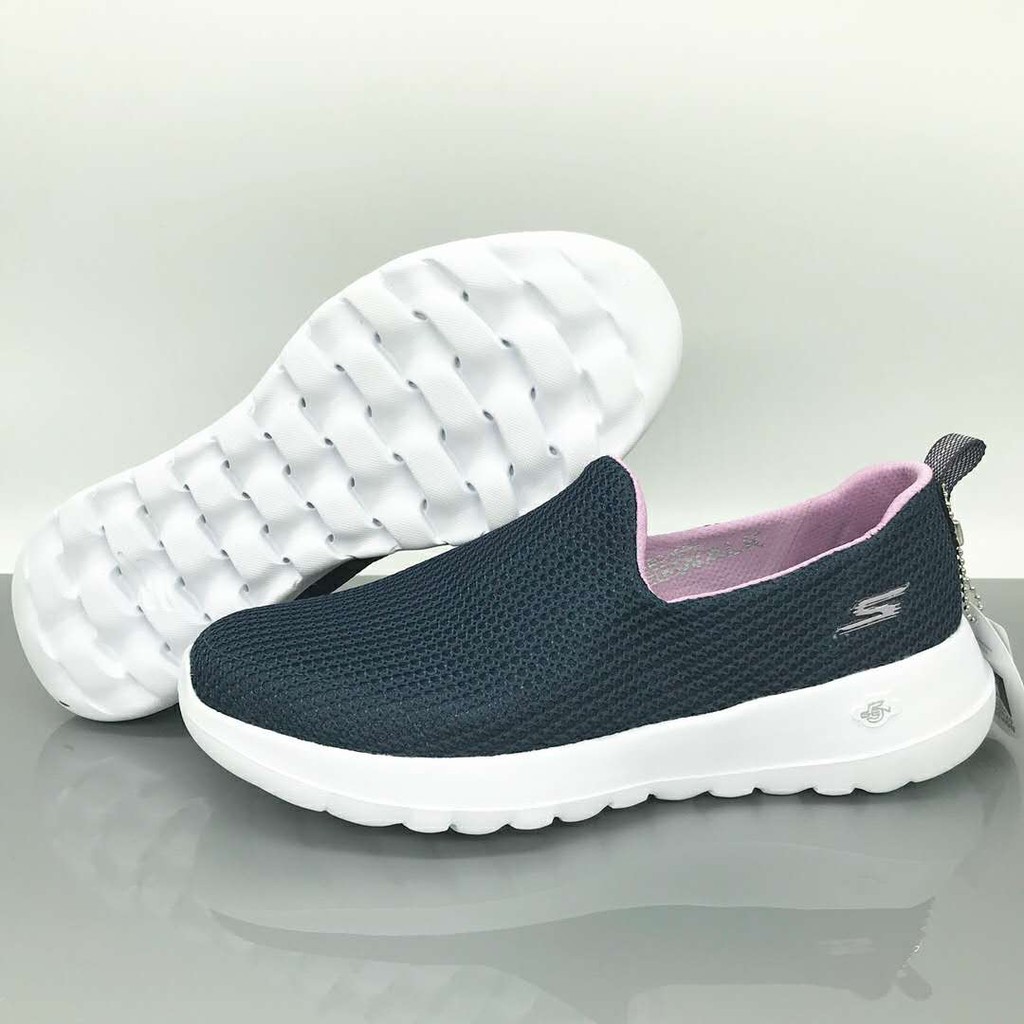 SEPATU SKECHERS WANITA SLIP ON JOY CENTREPIECE CASUAL PEREMPUAN