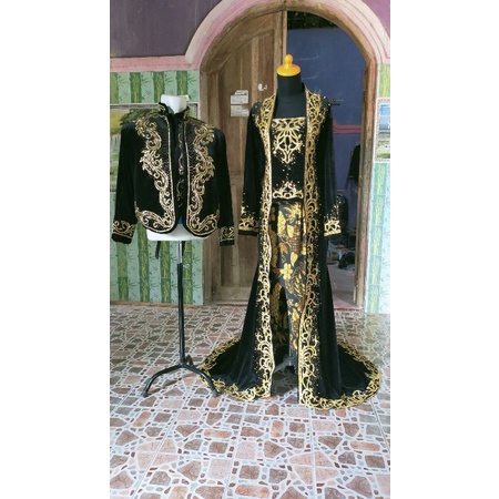 couple kebaya dan beskap bludru pengantin